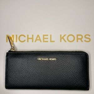Michael Kors JET SET EDITION Lg Leather Wallet.